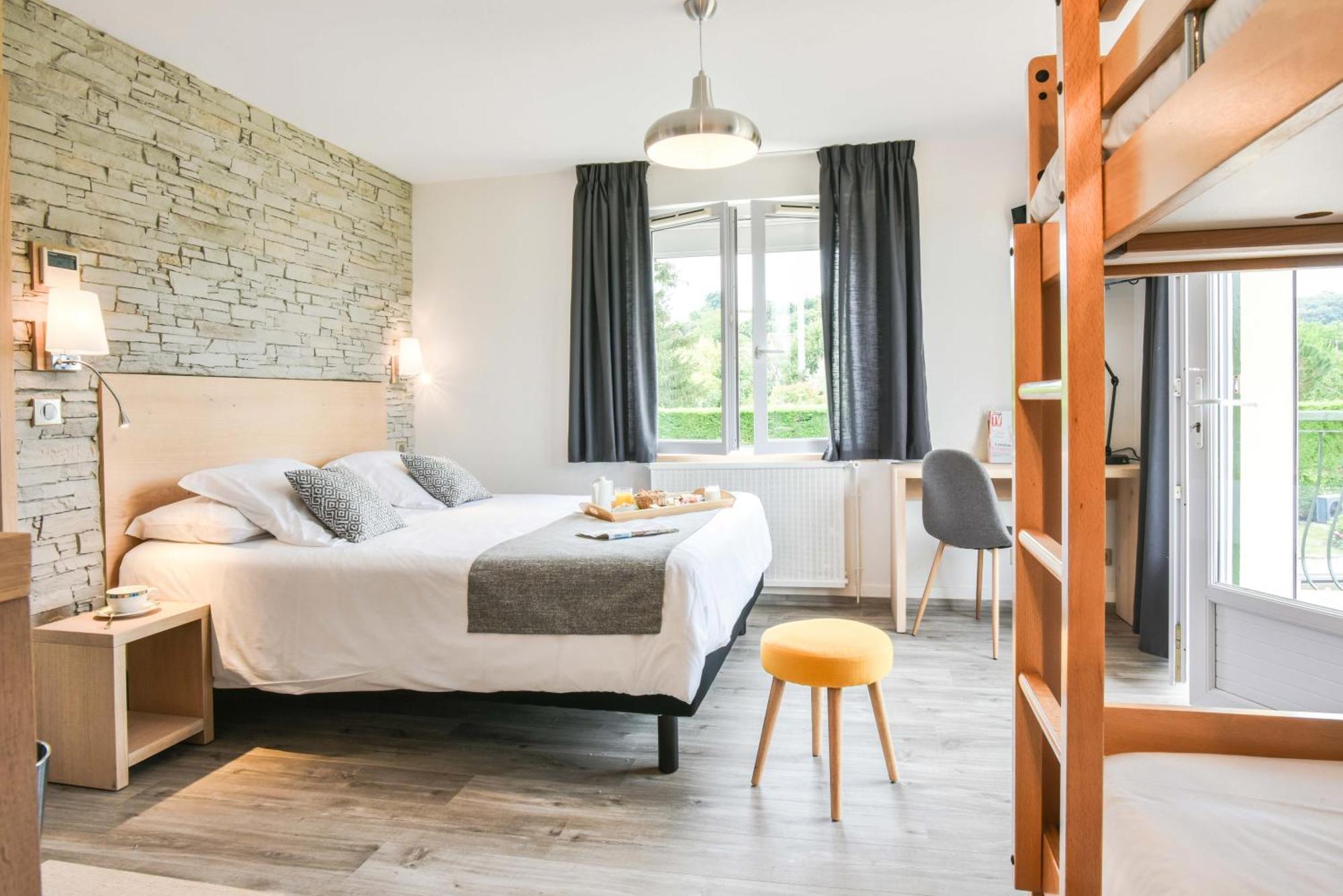 Logis Auberge Du Relais - Hotel & Restaurant Berenx Екстериор снимка