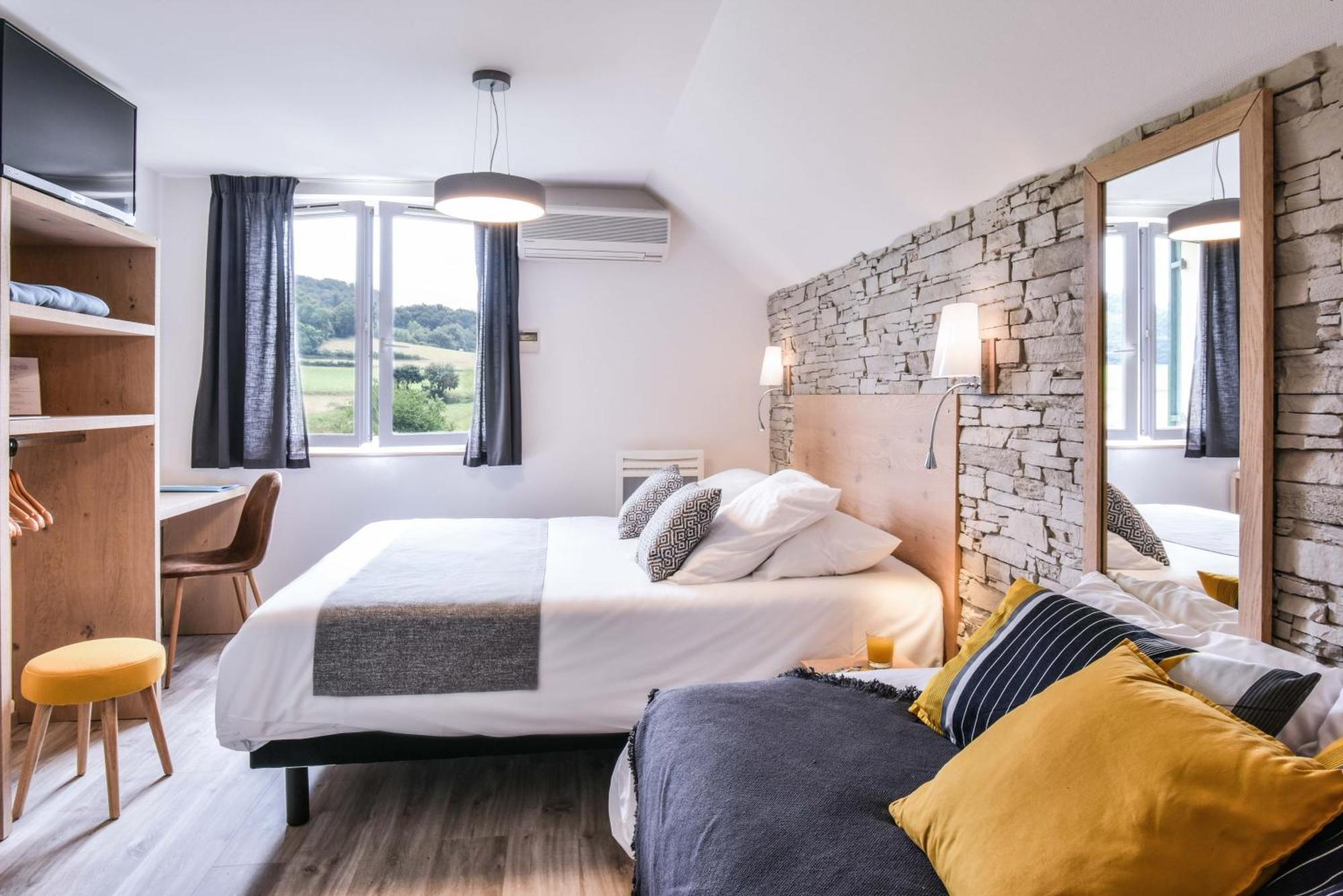 Logis Auberge Du Relais - Hotel & Restaurant Berenx Стая снимка