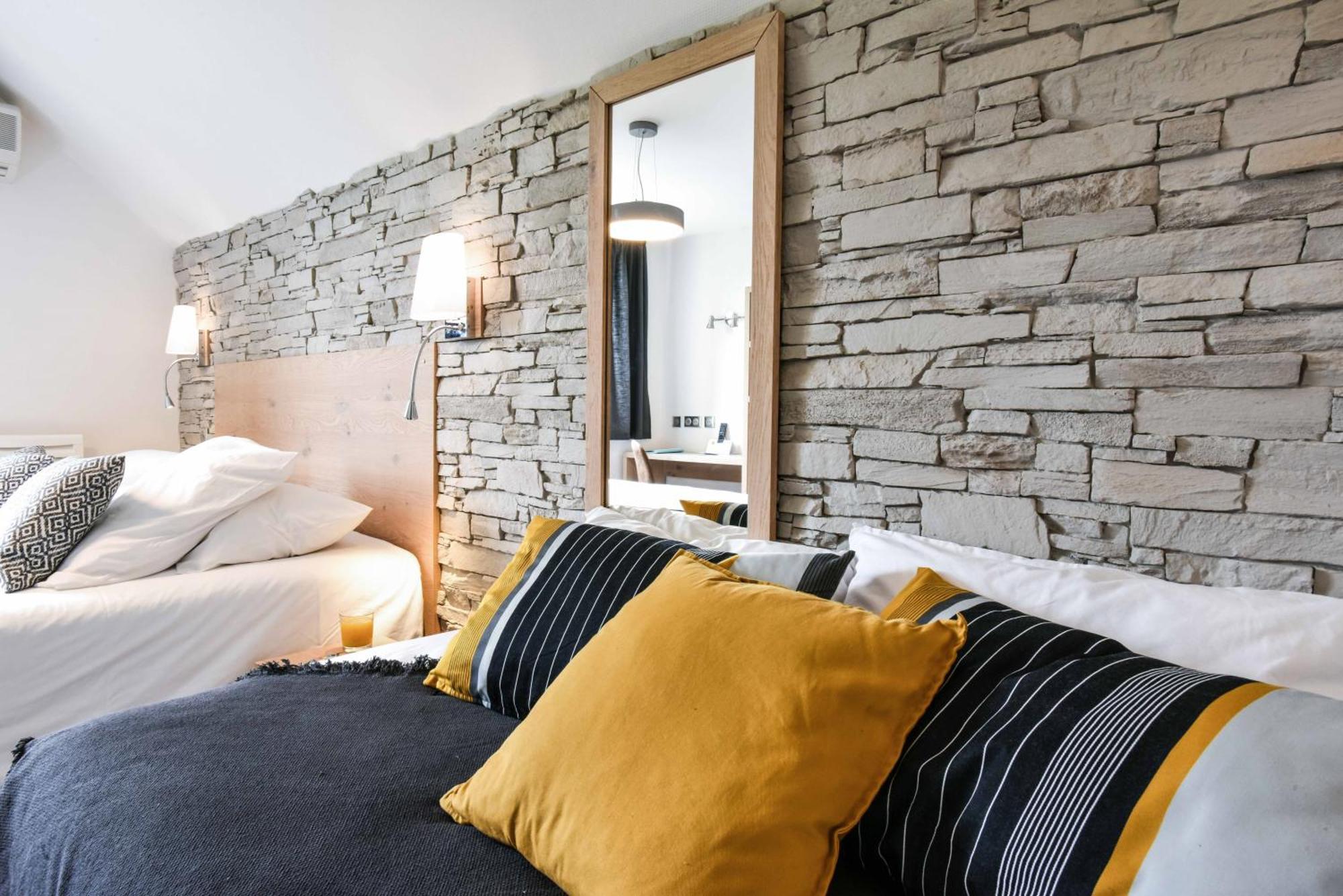 Logis Auberge Du Relais - Hotel & Restaurant Berenx Стая снимка