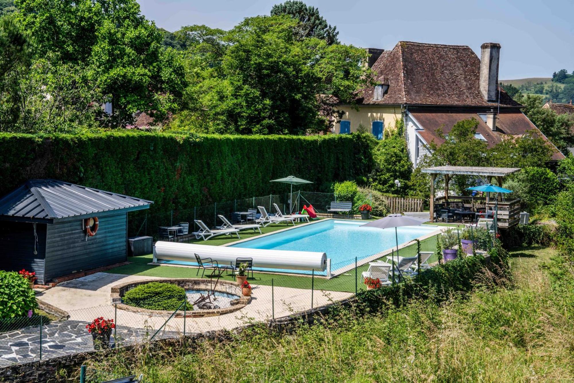 Logis Auberge Du Relais - Hotel & Restaurant Berenx Екстериор снимка