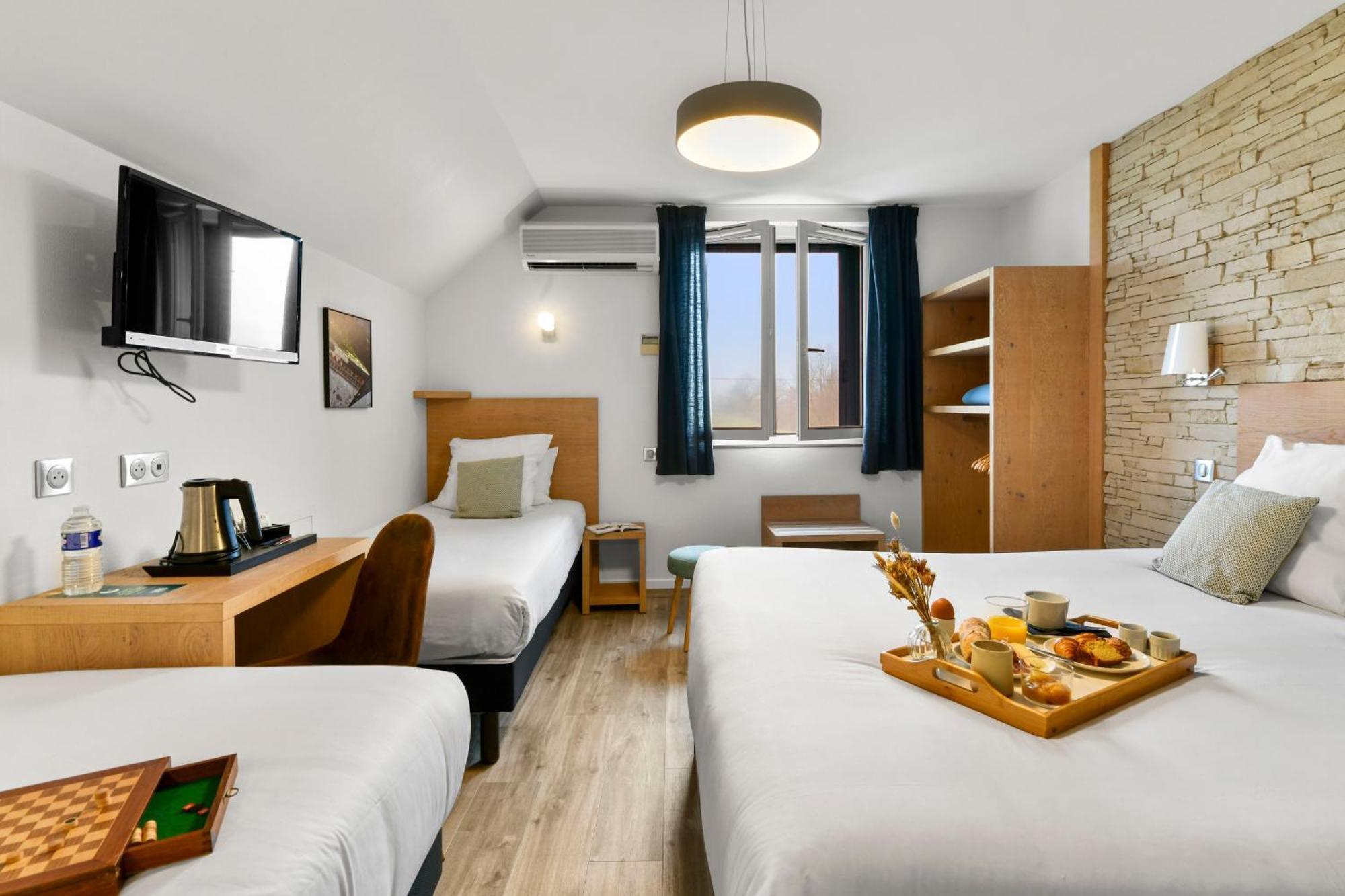 Logis Auberge Du Relais - Hotel & Restaurant Berenx Екстериор снимка